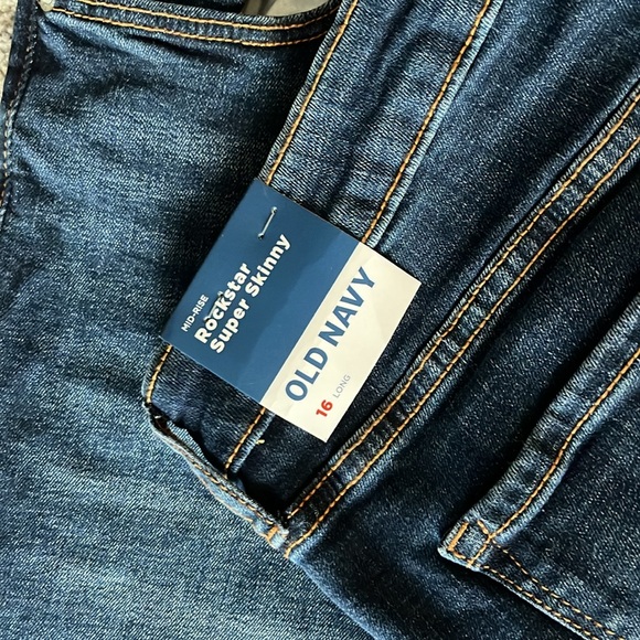 Old Navy Mid rise rockstar super skinny jeans - Picture 3 of 5